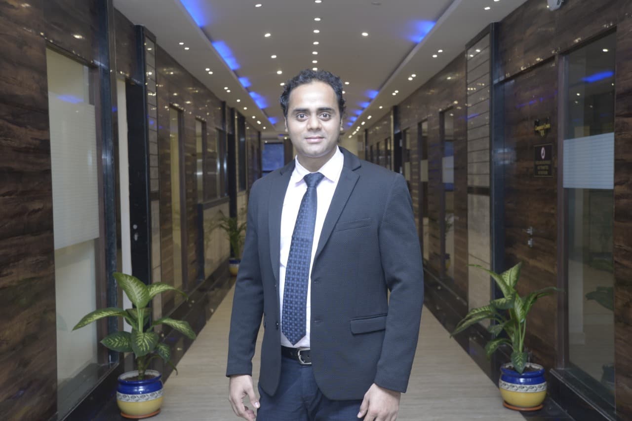 Mr. Chandrakant Singh, He holds a degree in Computer Science Engineering and a Master's in Business Administration with a specialization in Marketing.